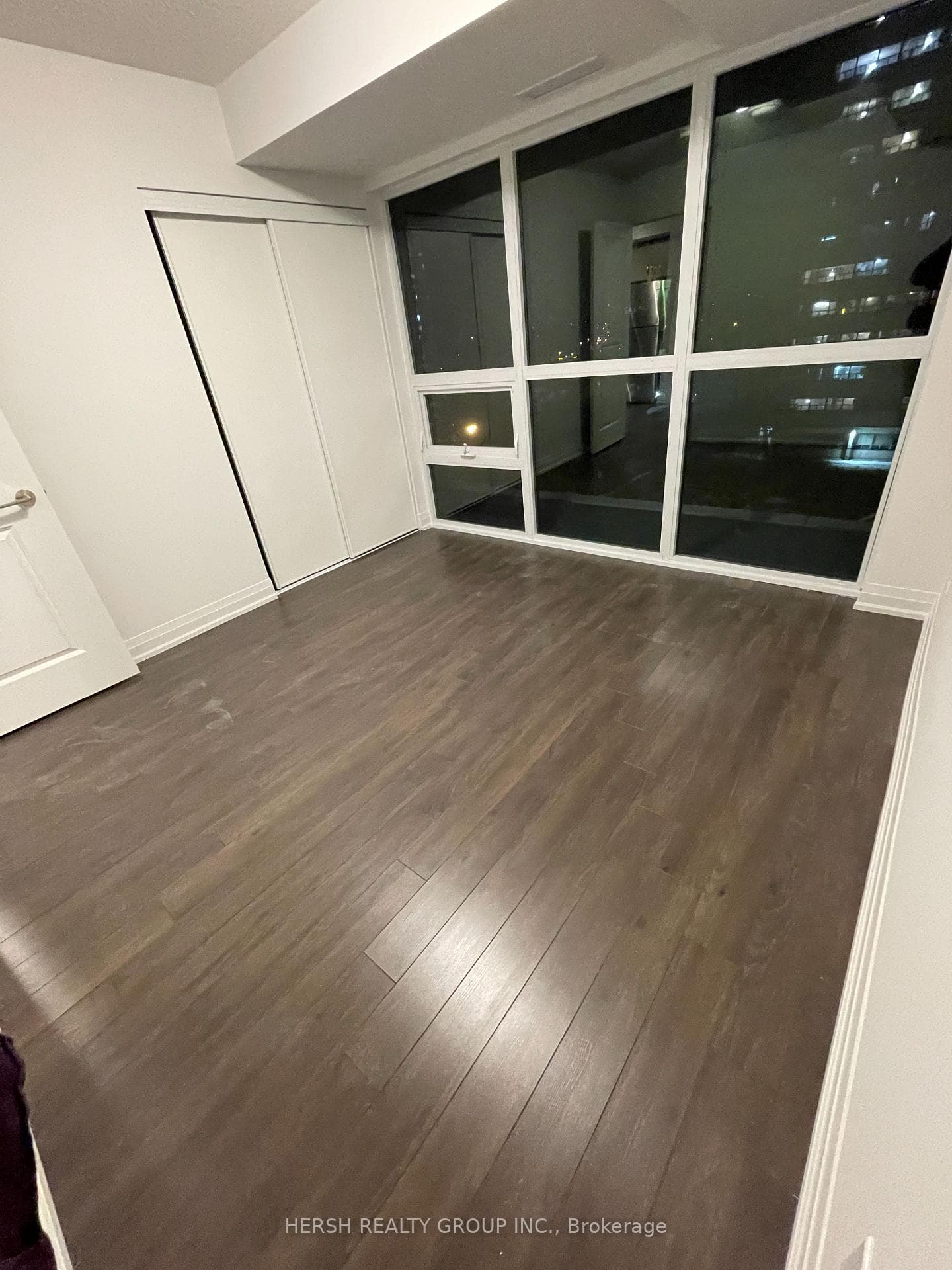 20 Meadowglen Place Unit 829 photo 7