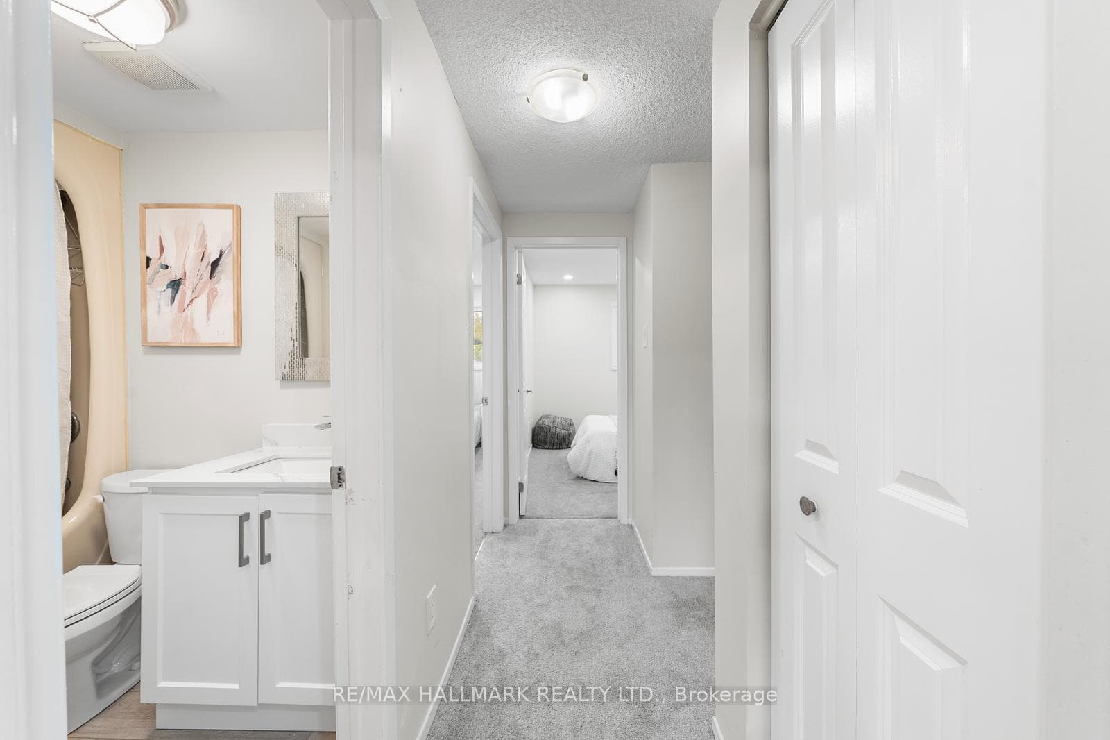 527 Cobblehill Drive photo 23
