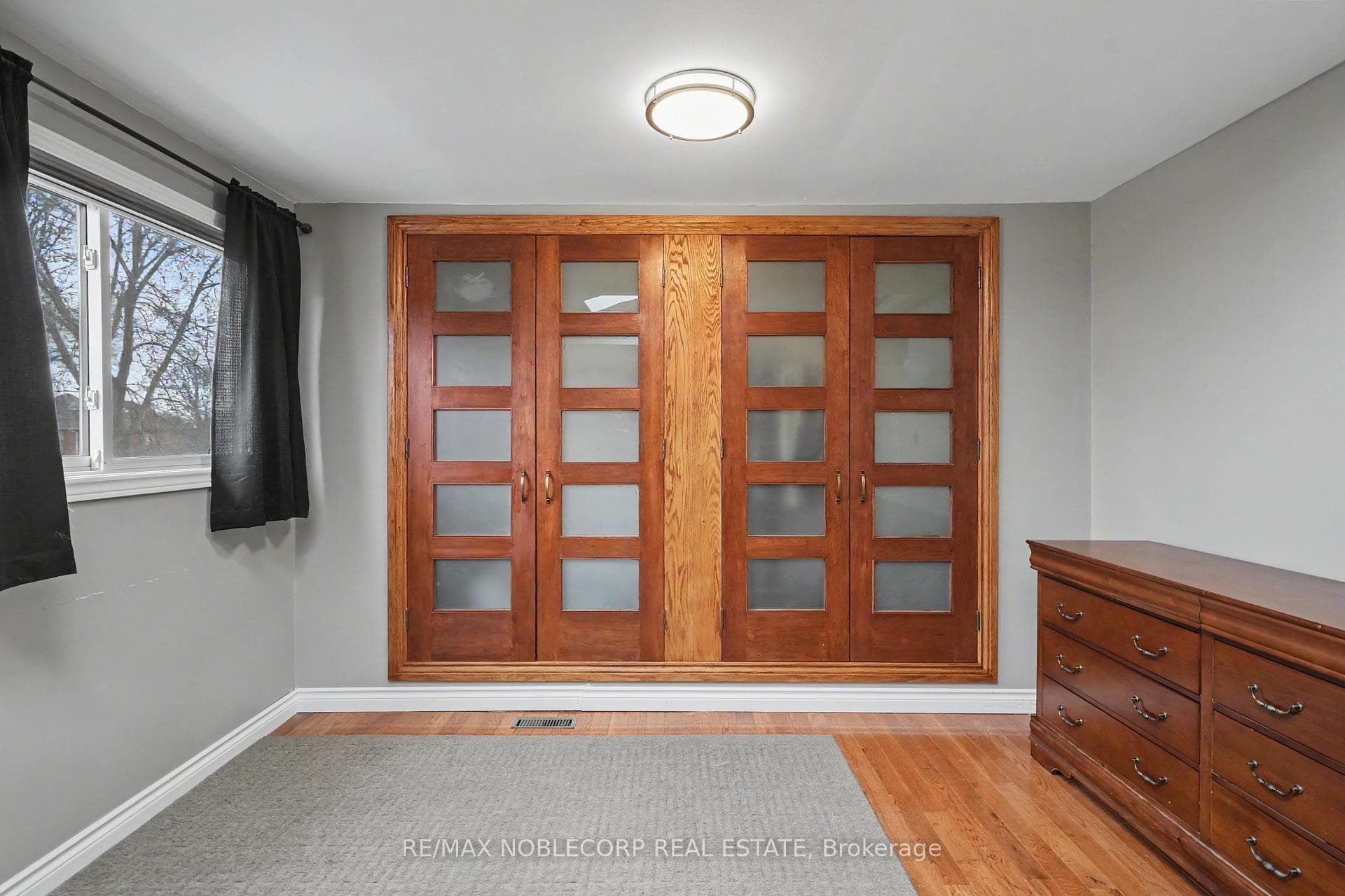 24 Maple Avenue photo 36