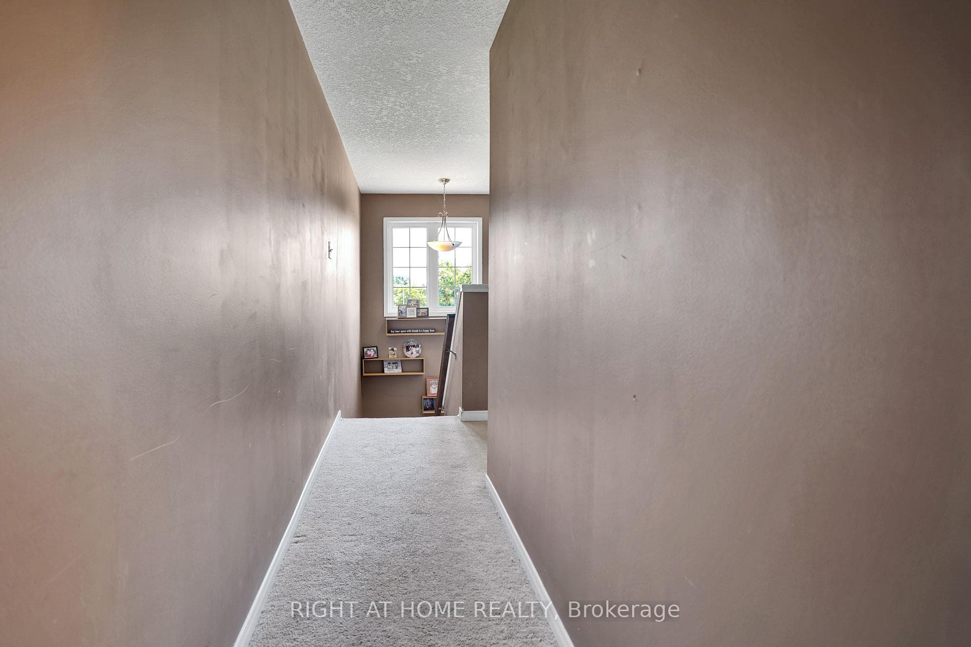 60 Featherstone Street photo 19