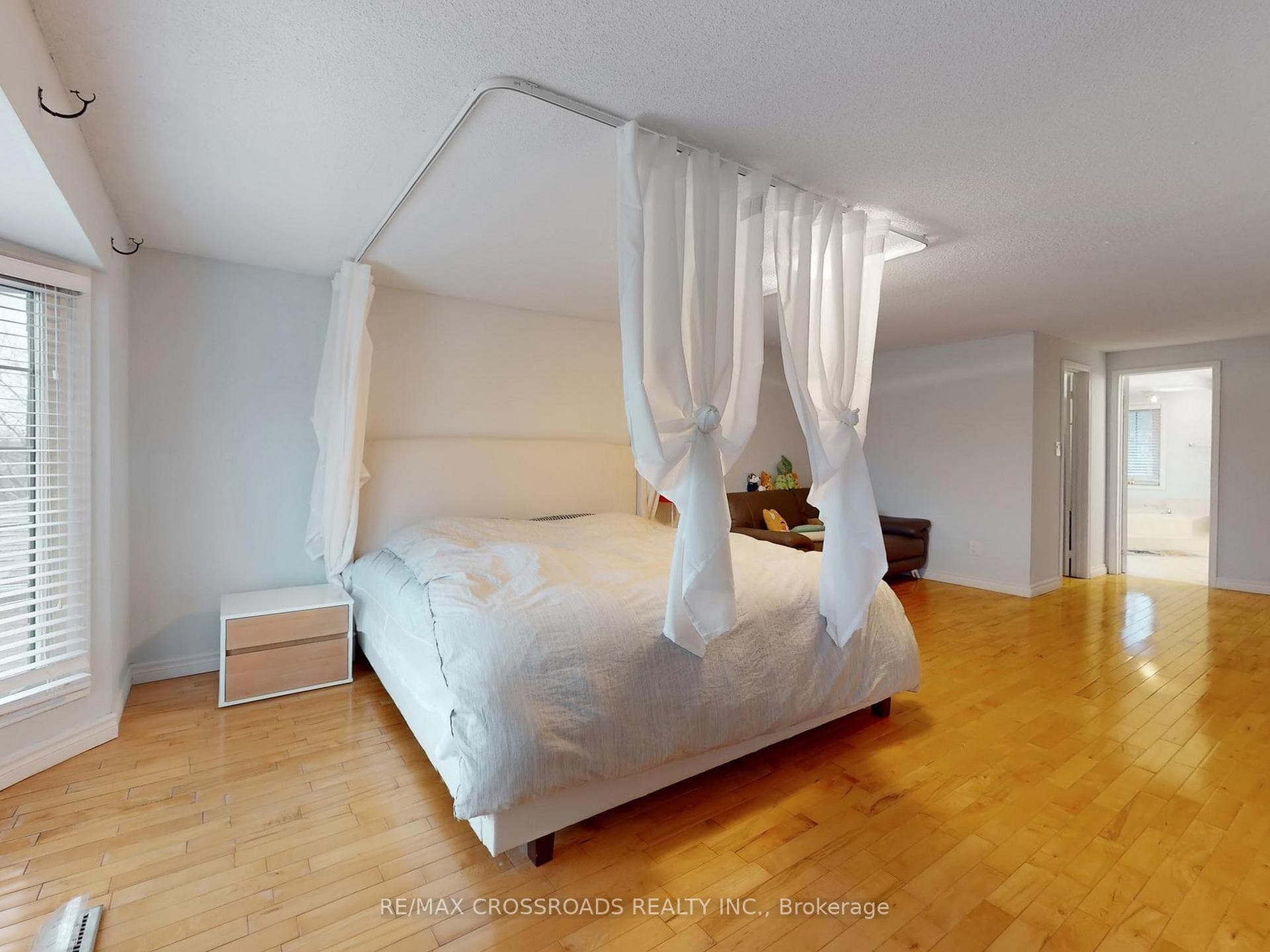 500 Lightfoot Place photo 25