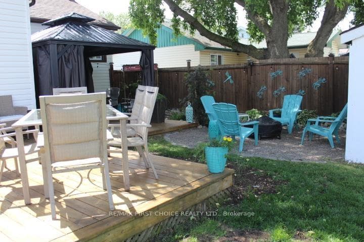 1507 Gore Street photo 3