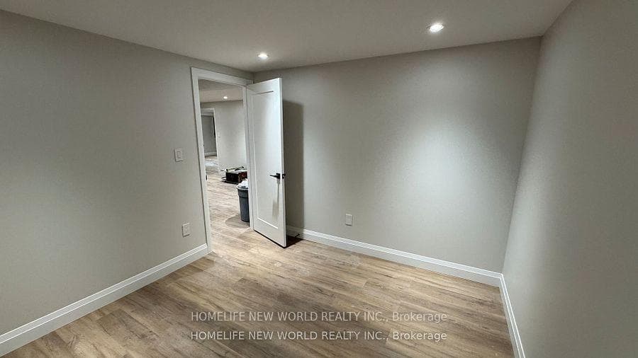 410 Victor Court photo 7