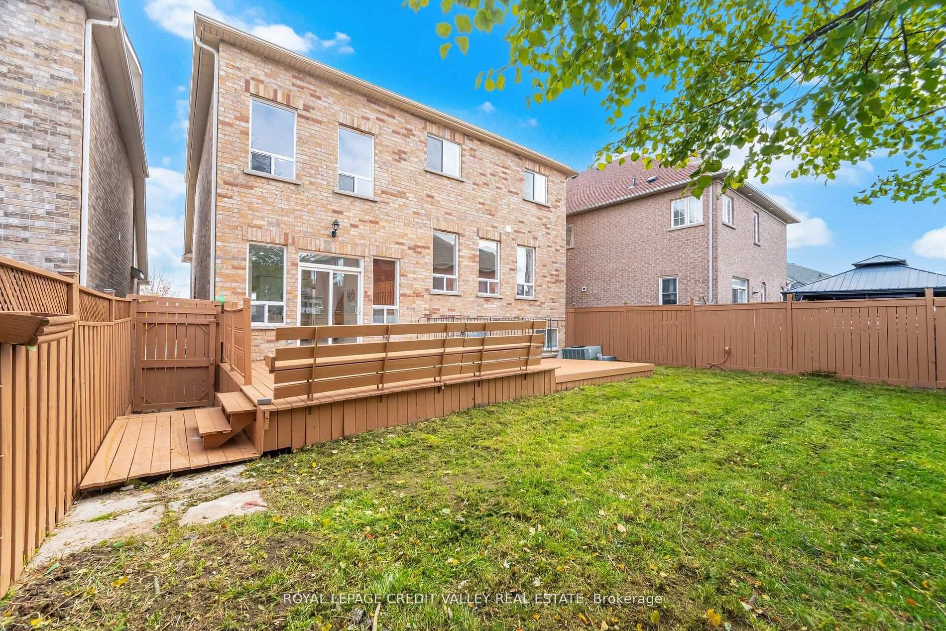 70 Blue Diamond Drive photo 49