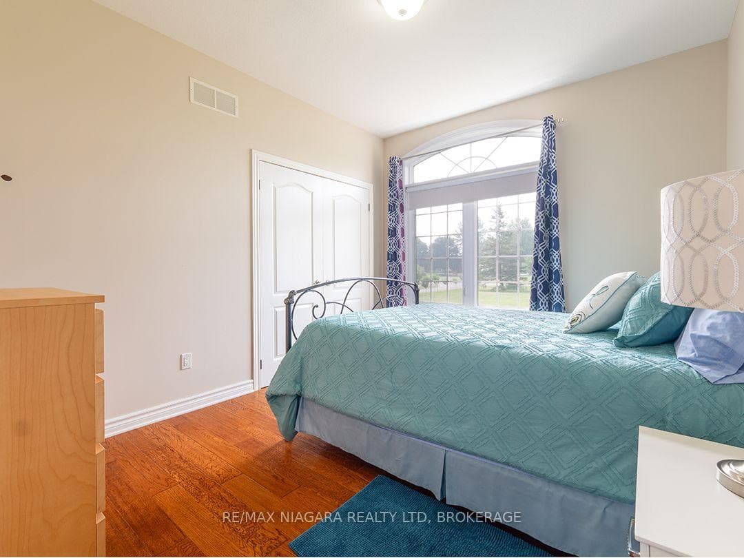 11004 Lakeshore Road photo 30