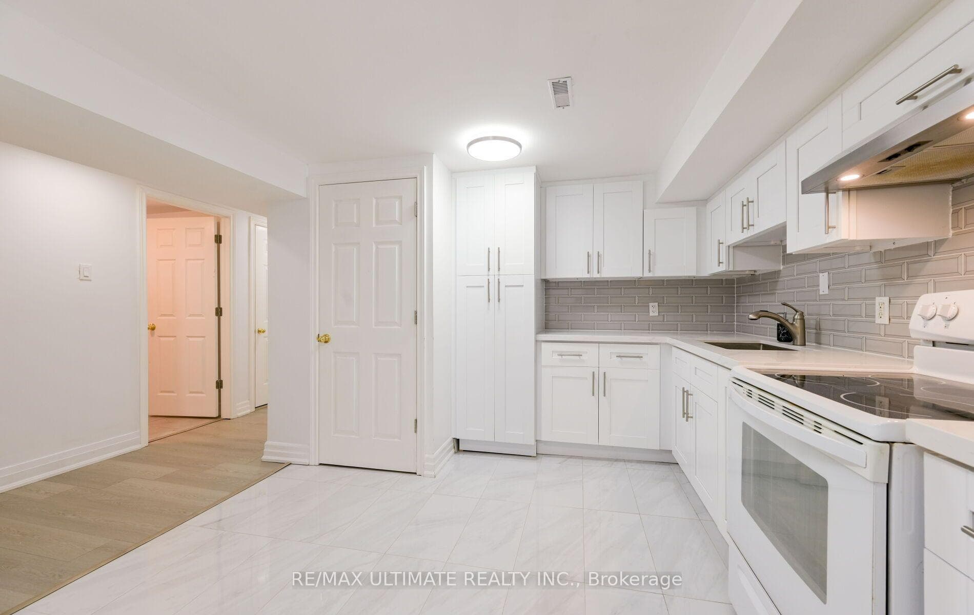1255 Forestwood Drive photo 11