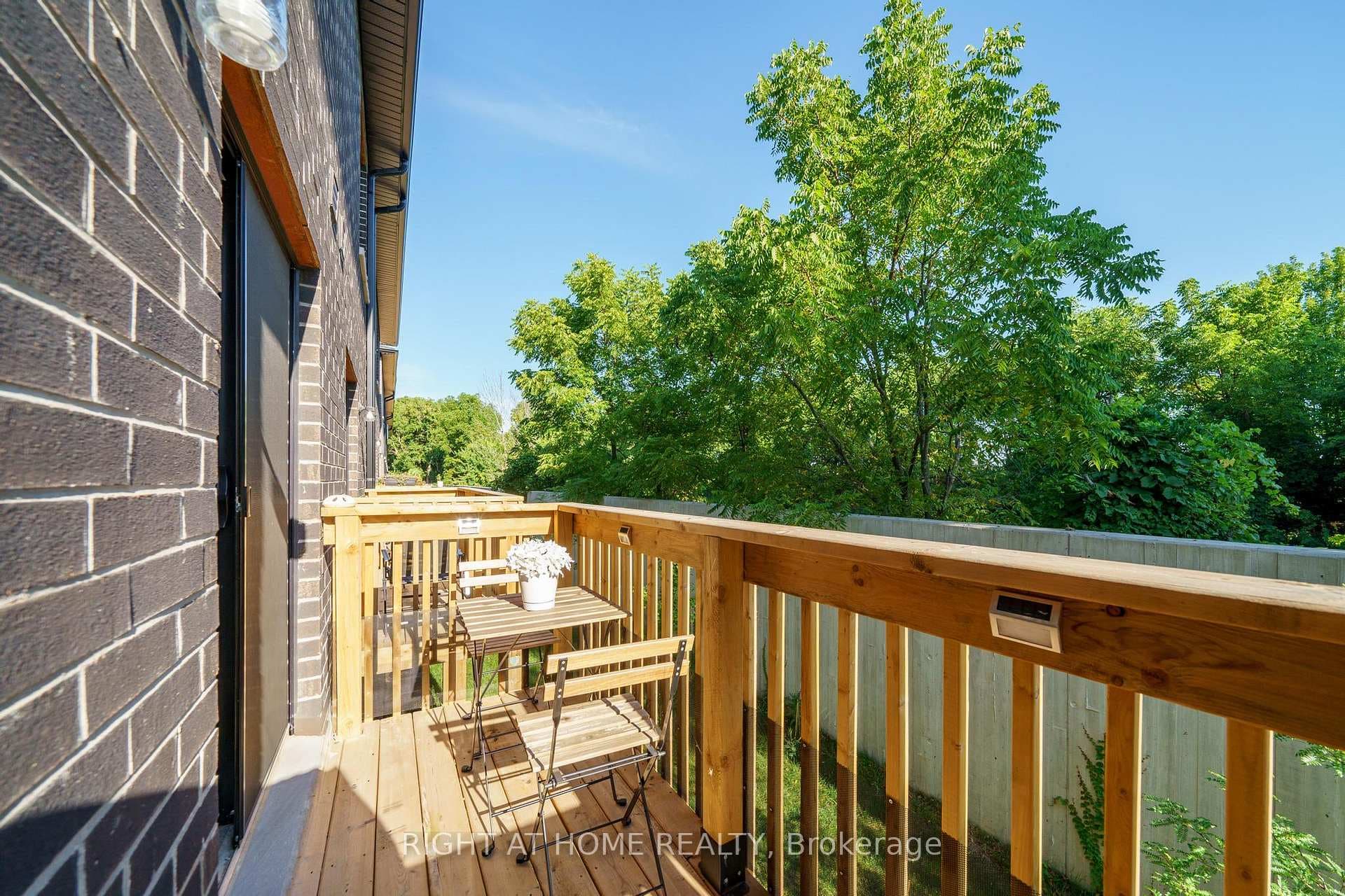 720 Grey Street Unit 11 photo 20