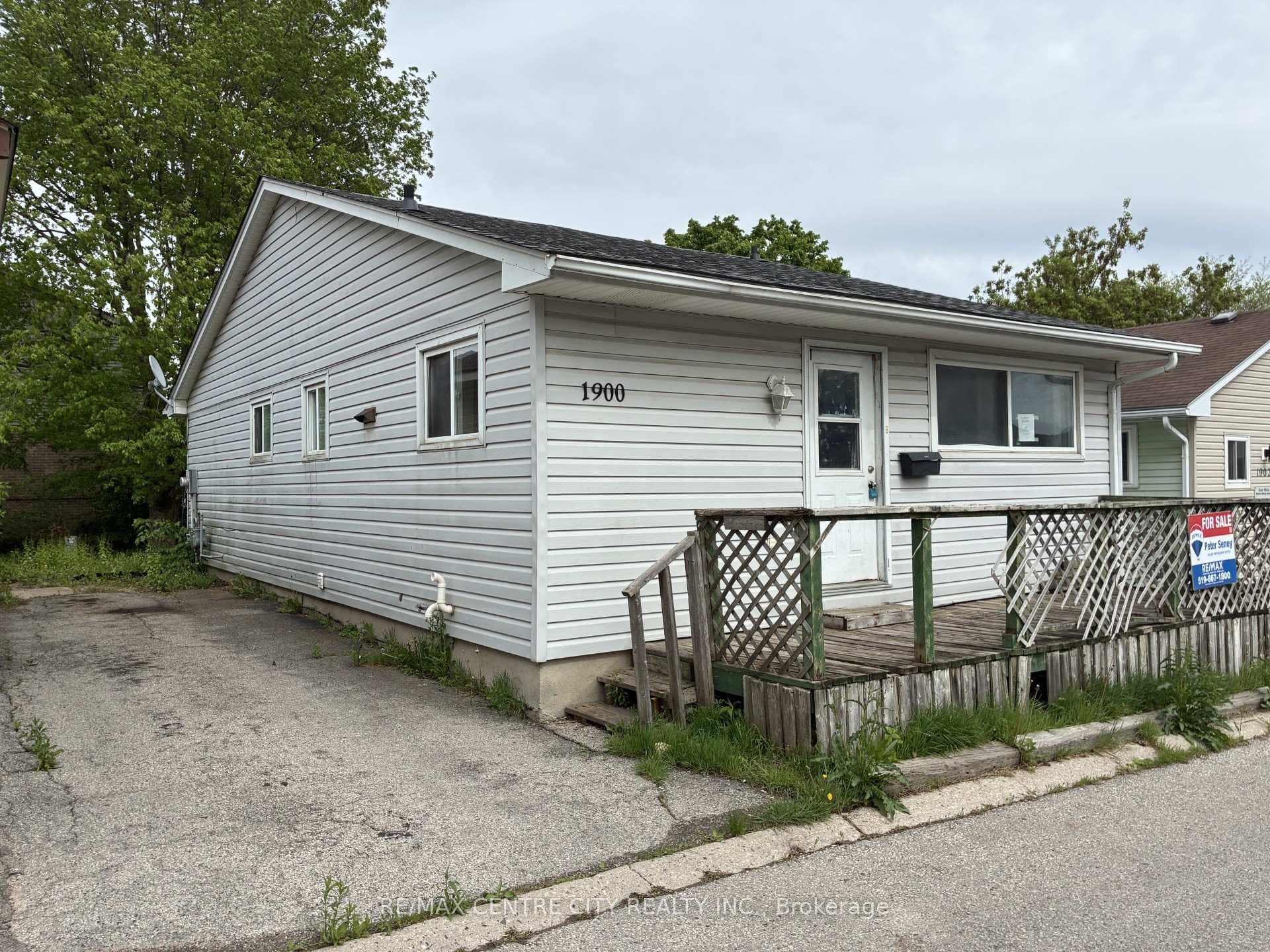 1900 Culver Drive photo 2
