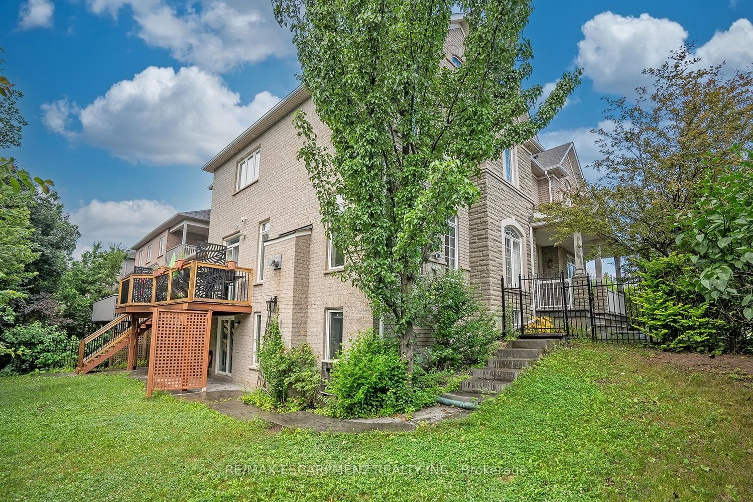 5410 Duchess Court Unit Lower photo 7