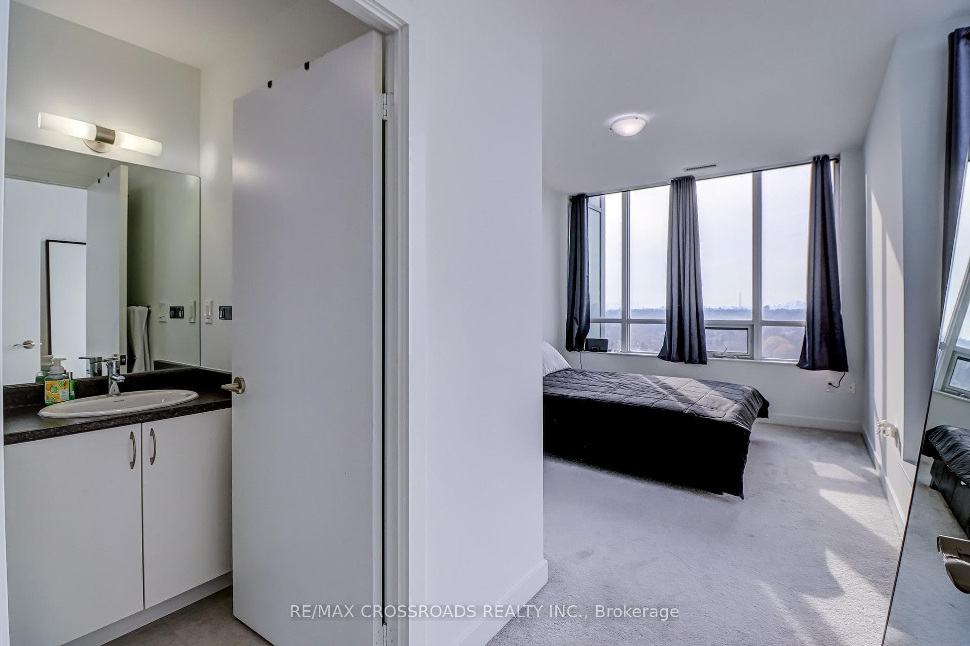 1346 Danforth Road Unit 1611 photo 22