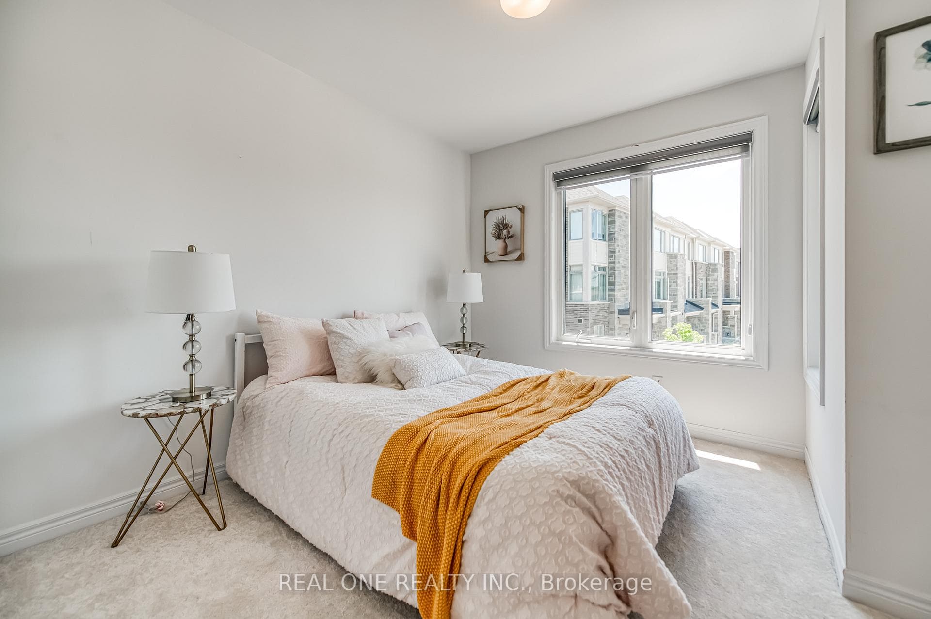 6 Brofarm Lane photo 24