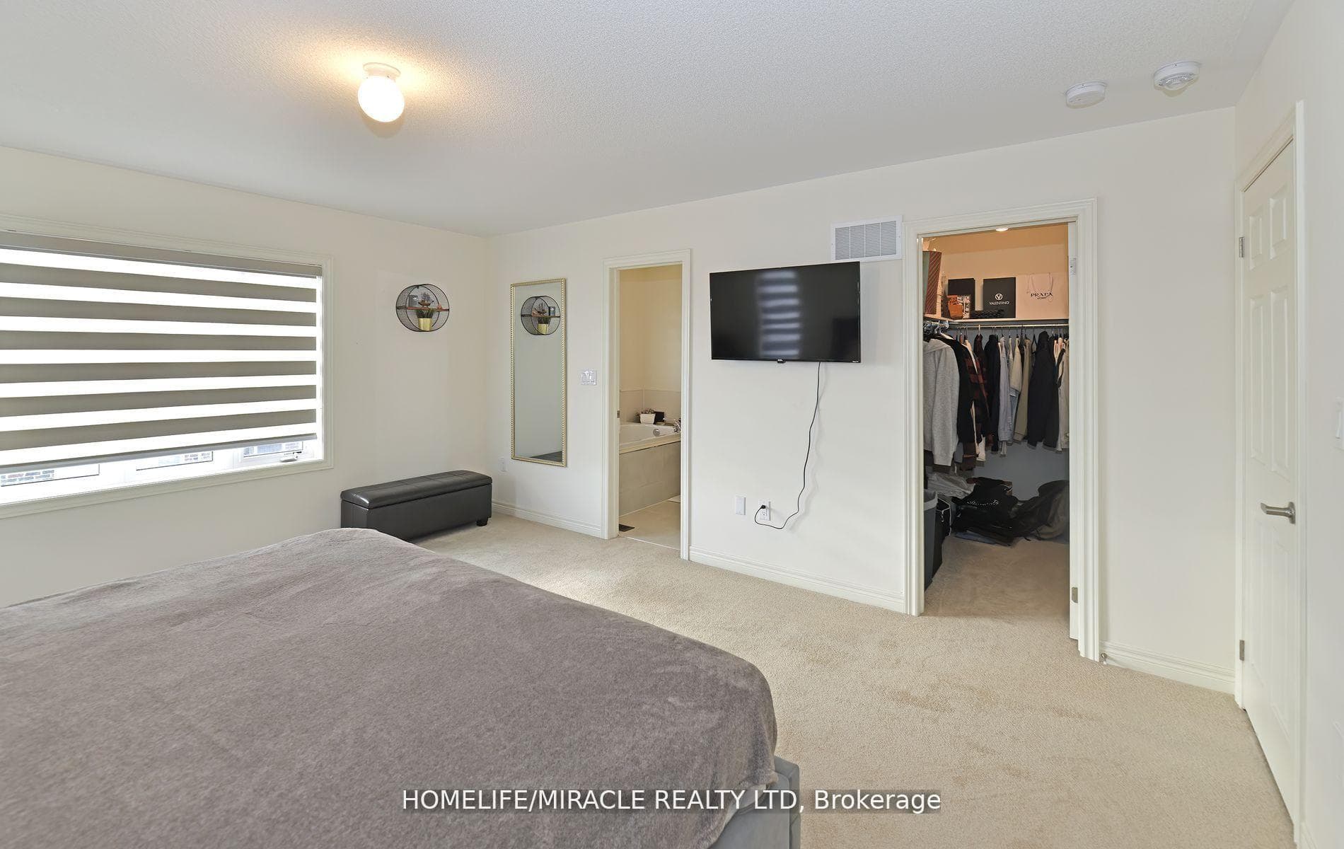 656 Fleetwood Drive photo 15