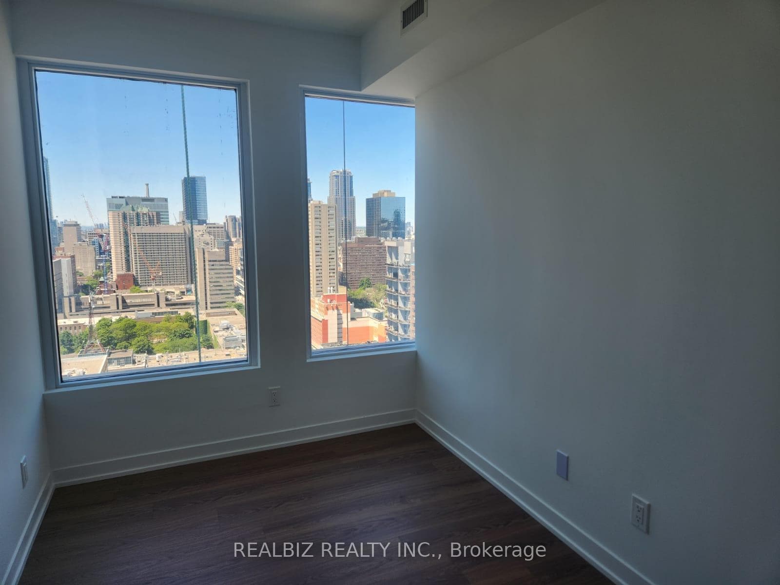 319 Jarvis Street Unit 2906 photo 13