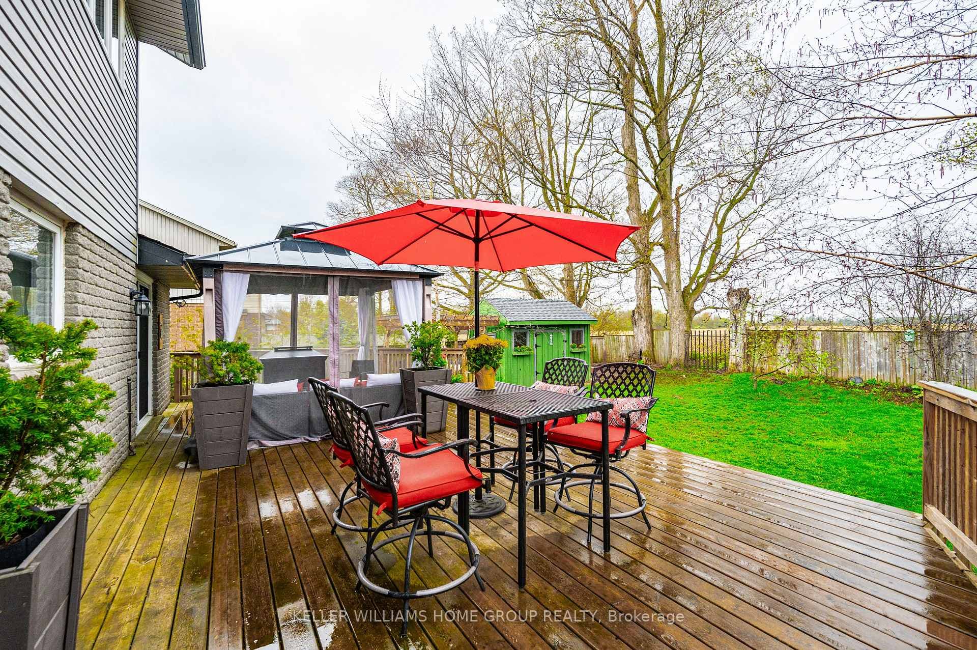 75 Thomas Boulevard photo 26