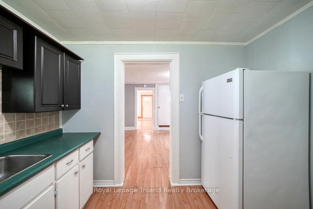 162 John Street photo 18