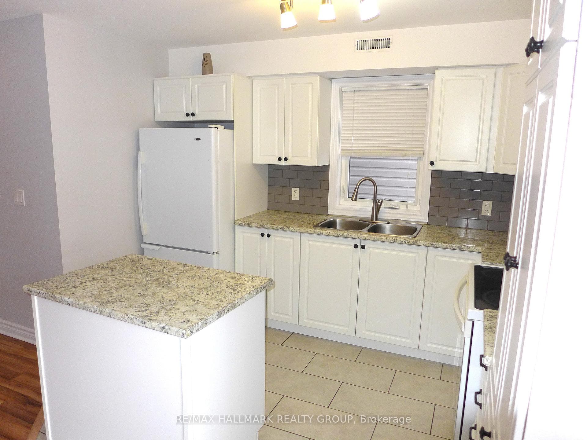 216 Carillon Street Unit 2 photo 7