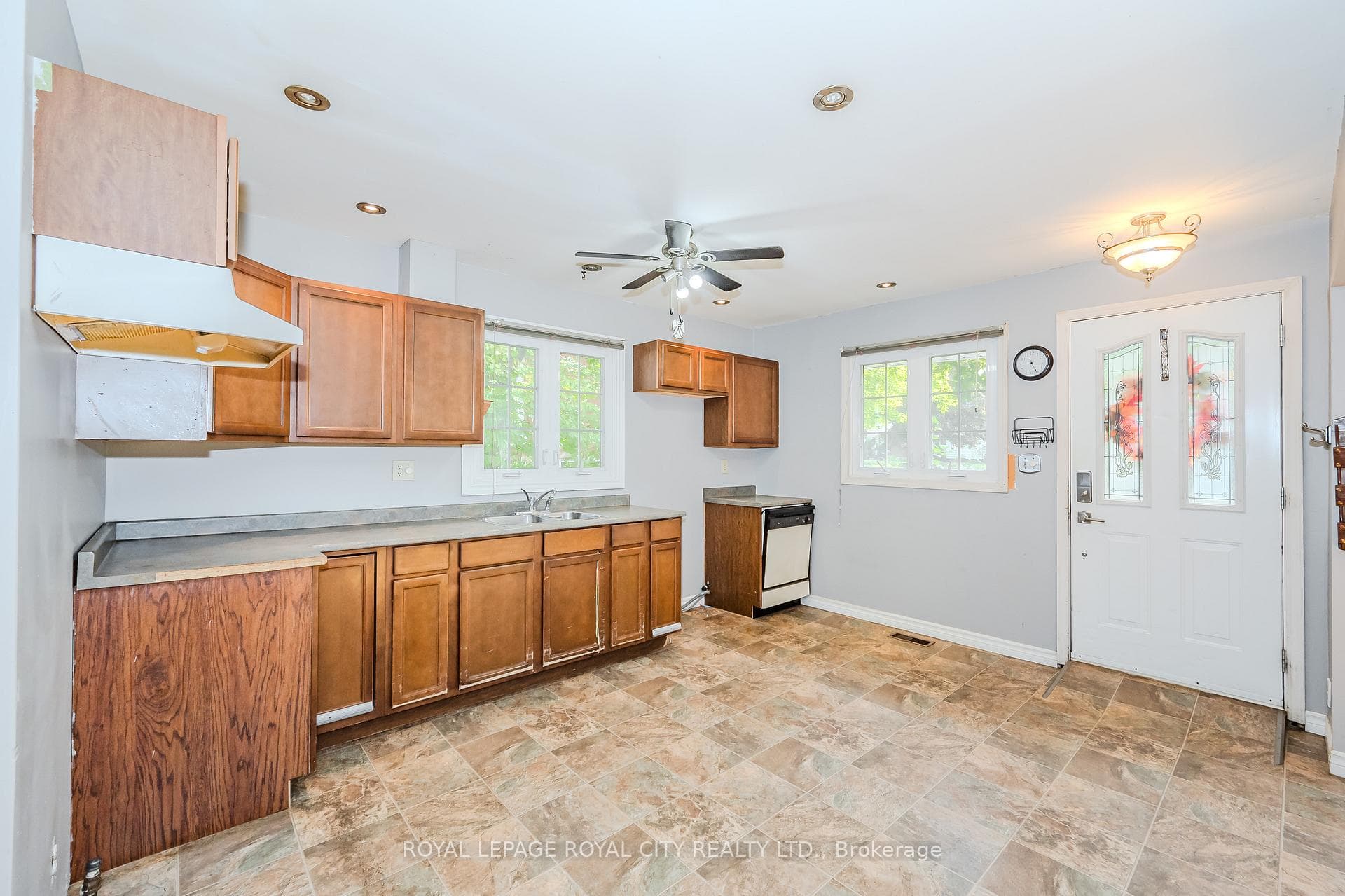 115 Speedvale Avenue photo 13