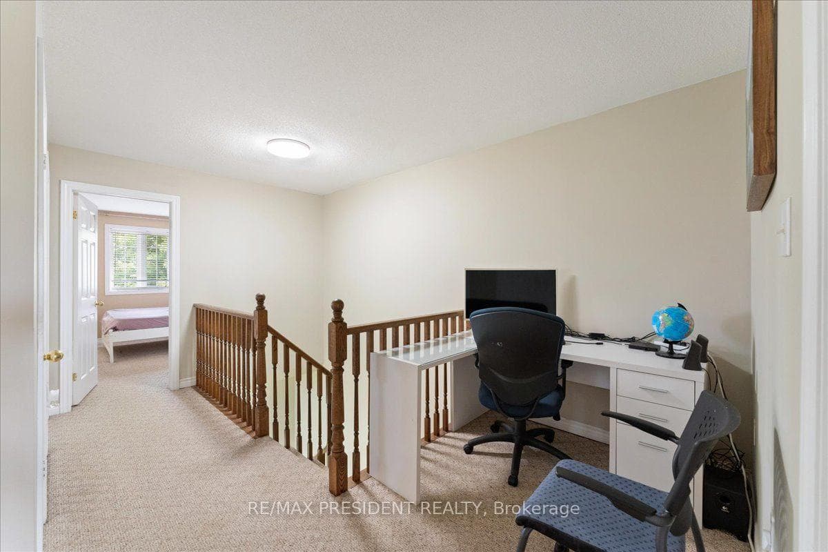 285 Southbrook Drive photo 20