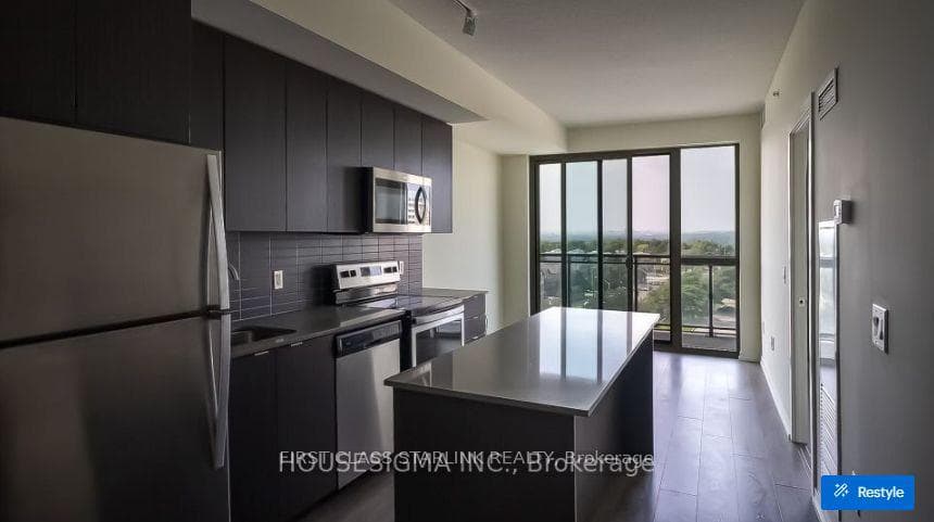 3237 Bayview Avenue Unit 805 photo 6