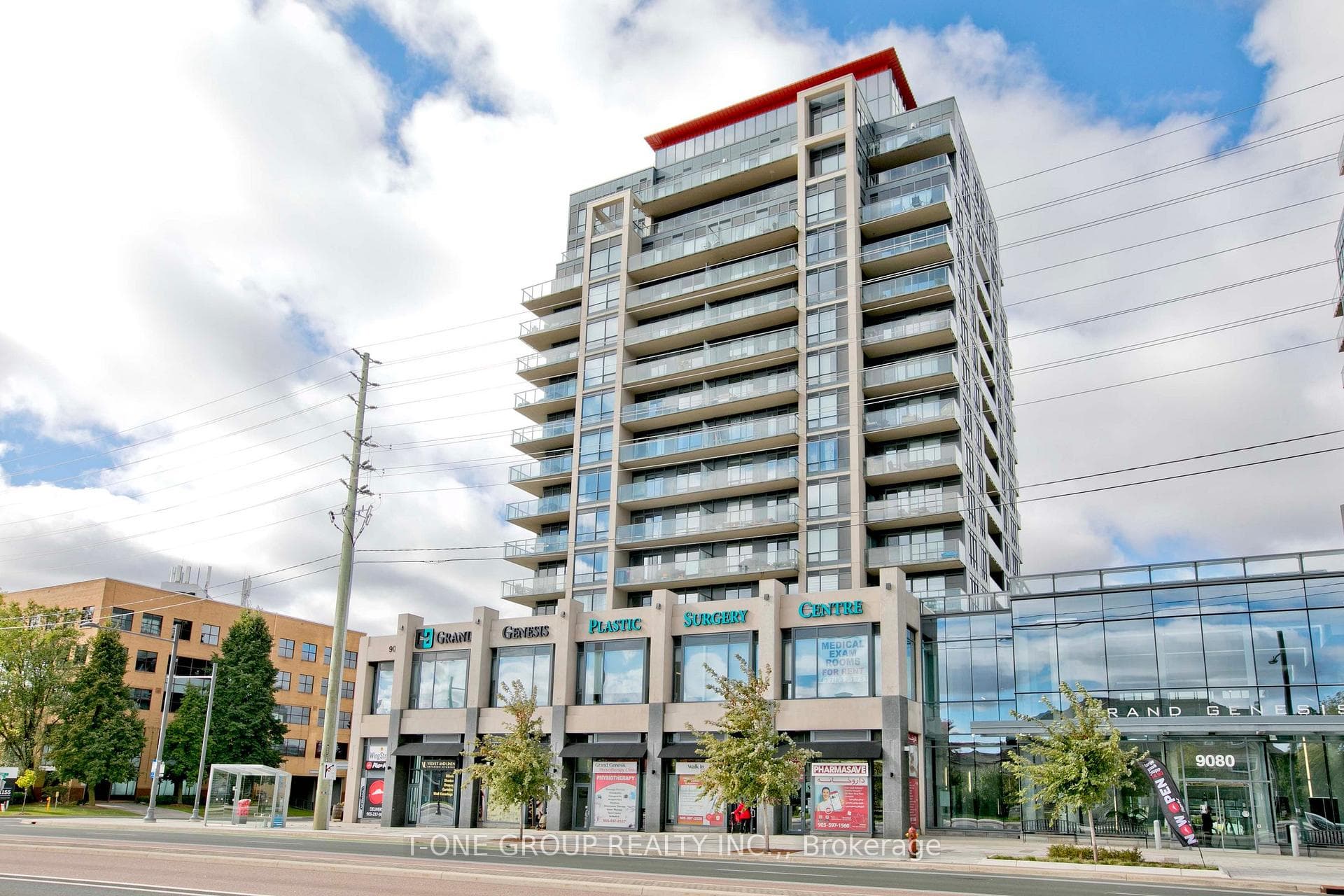 9088 Yonge Street Unit 316A photo 1