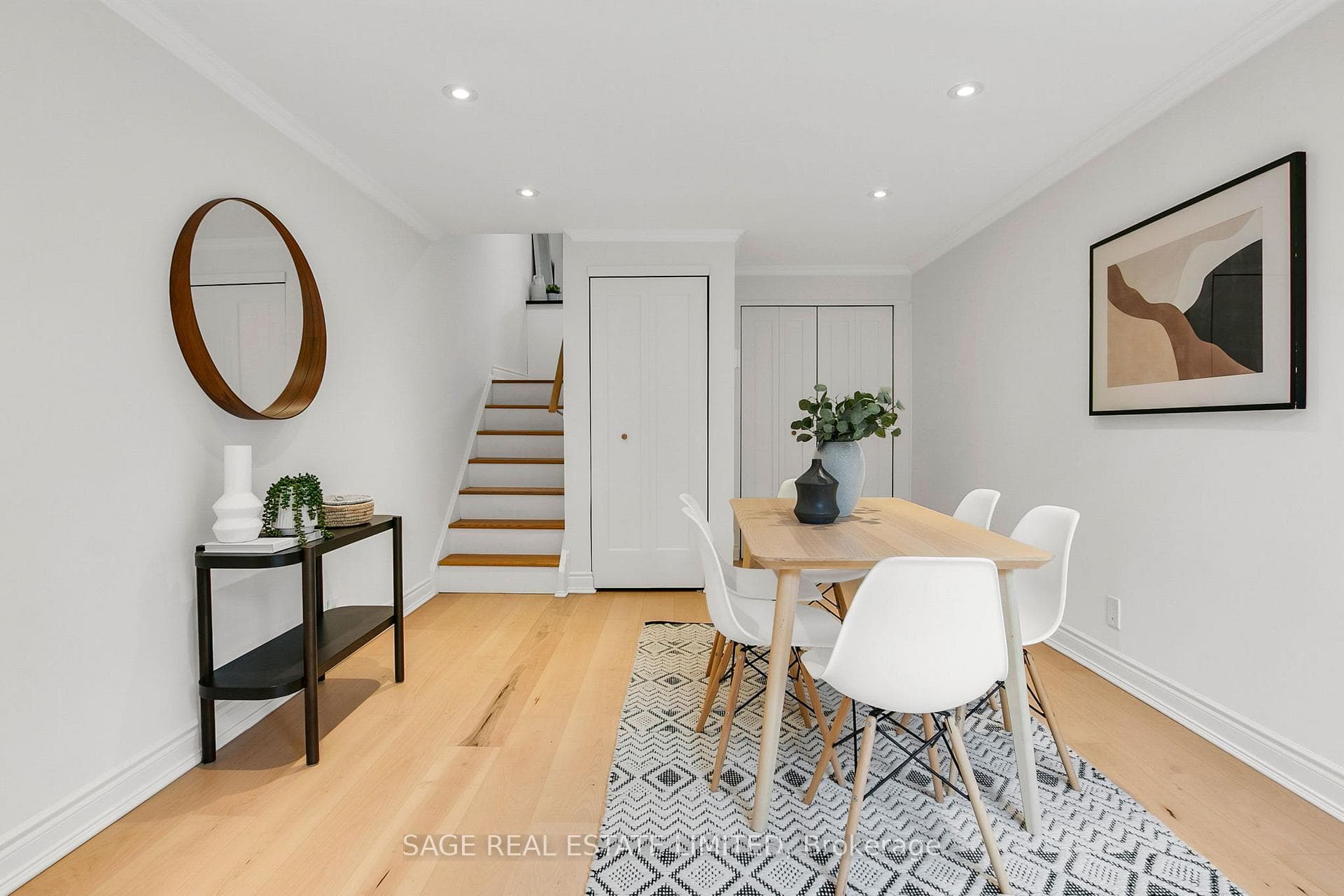 1666 Queen Street Unit 7 photo 5