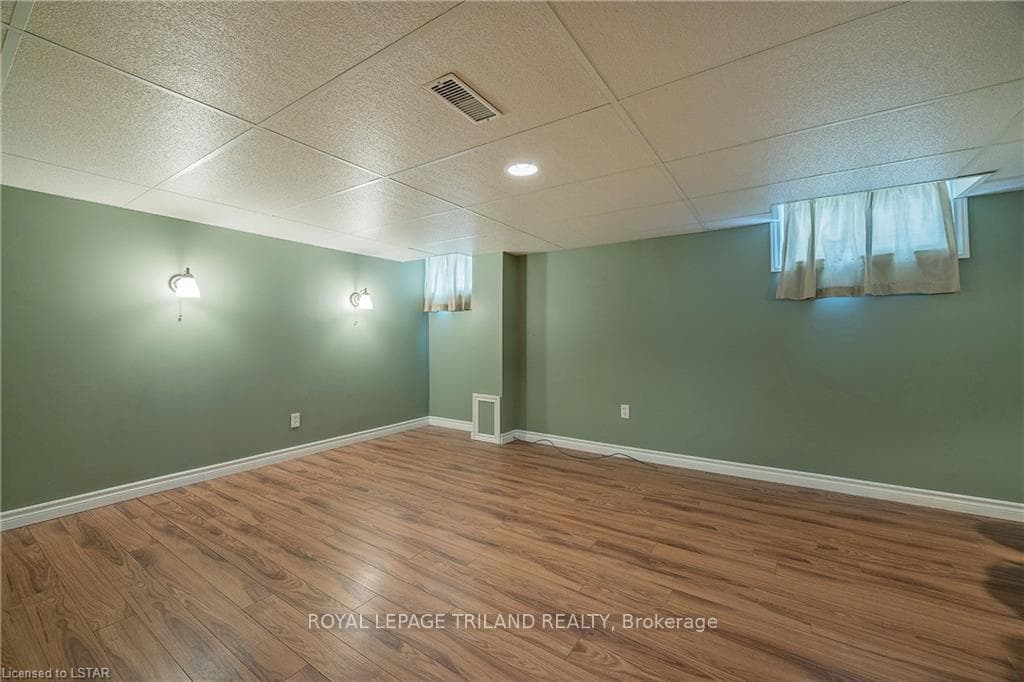 683 Ross Street photo 31