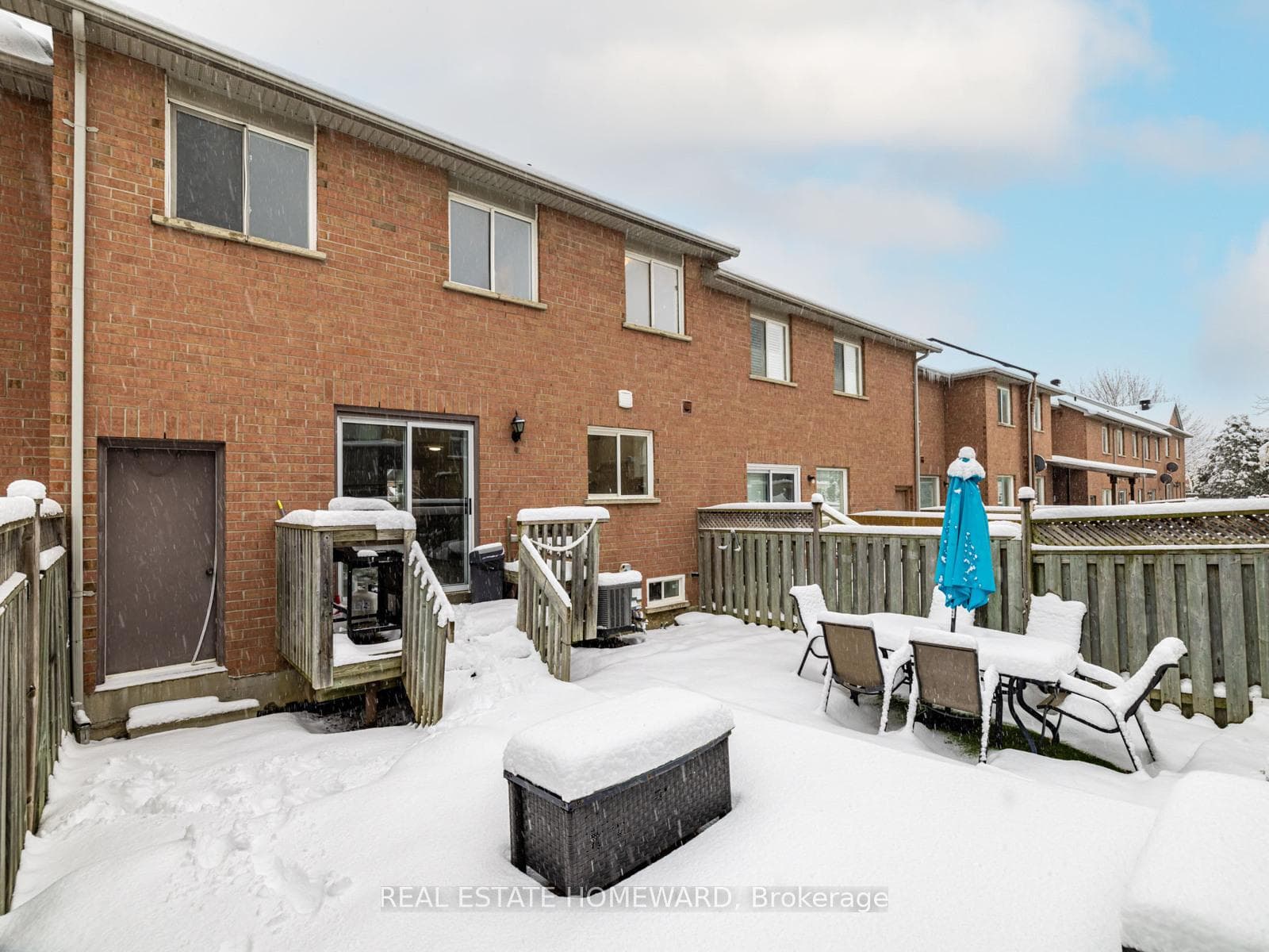 304 Flagstone Way photo 32