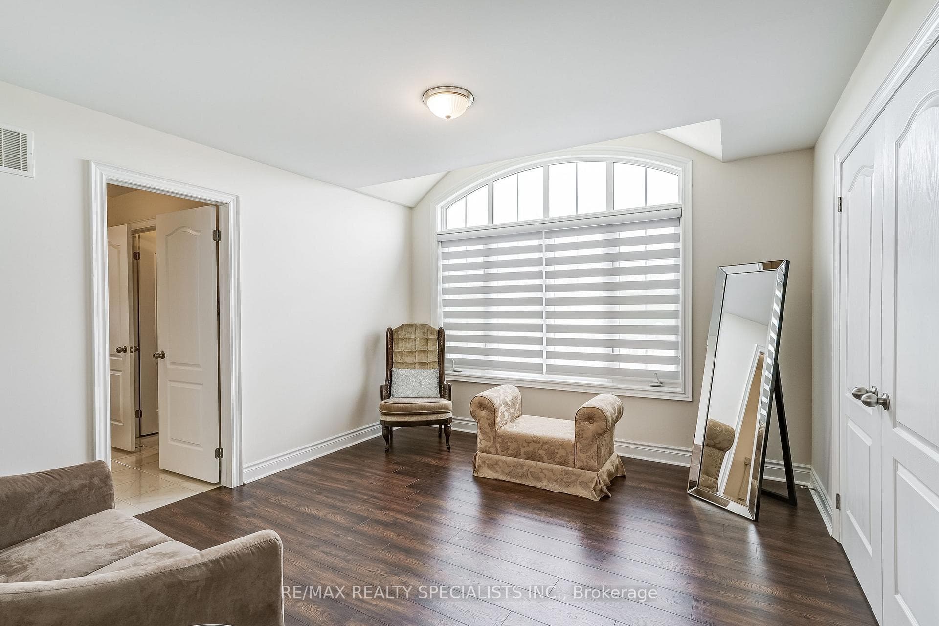 119 Belfry Drive photo 32