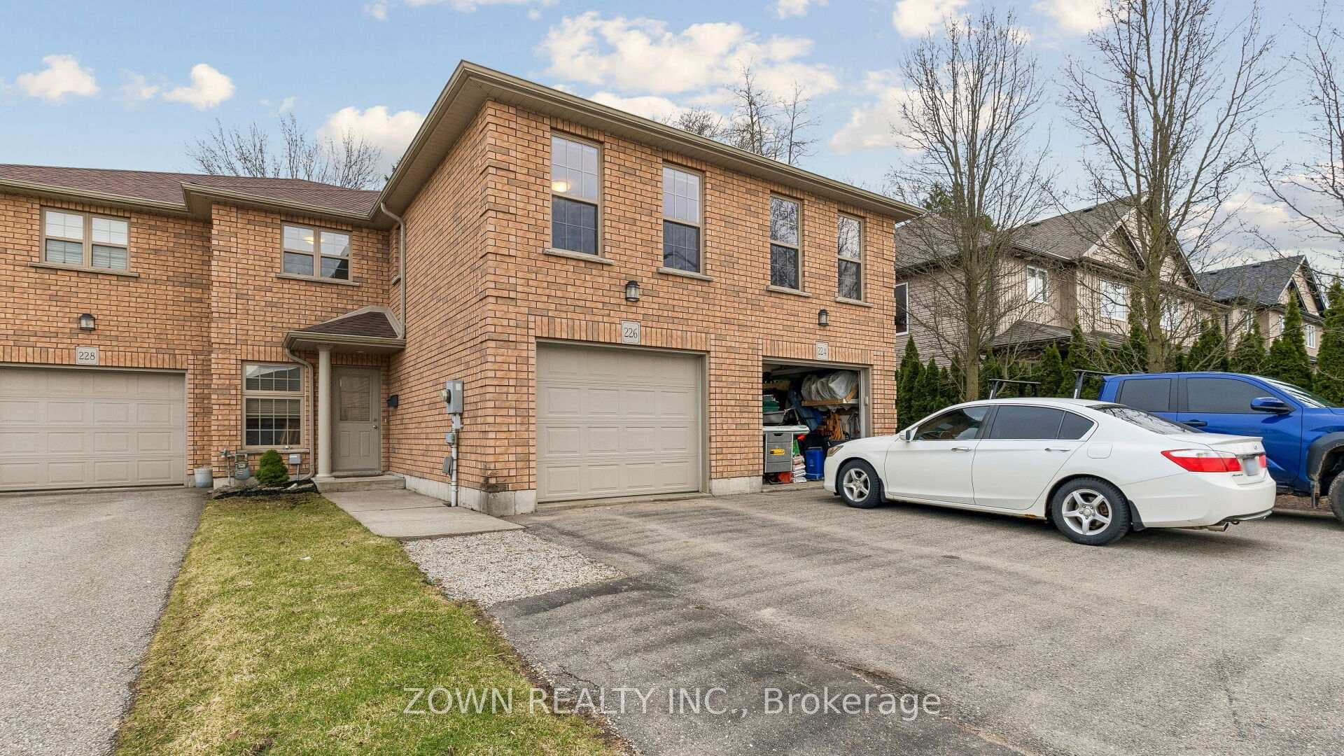 226 CHERRY Street photo 2