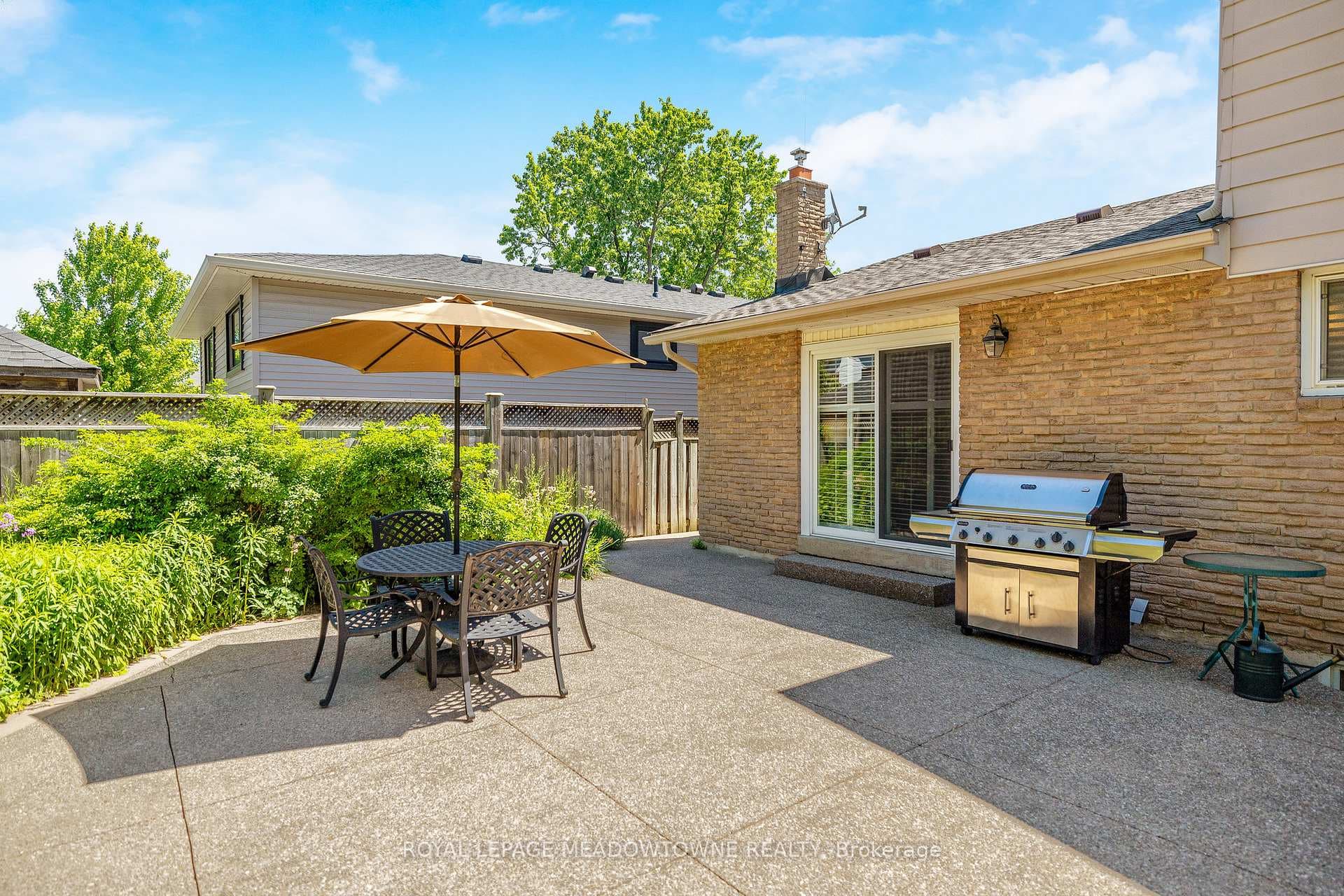 27 Lorne Scots Drive photo 35