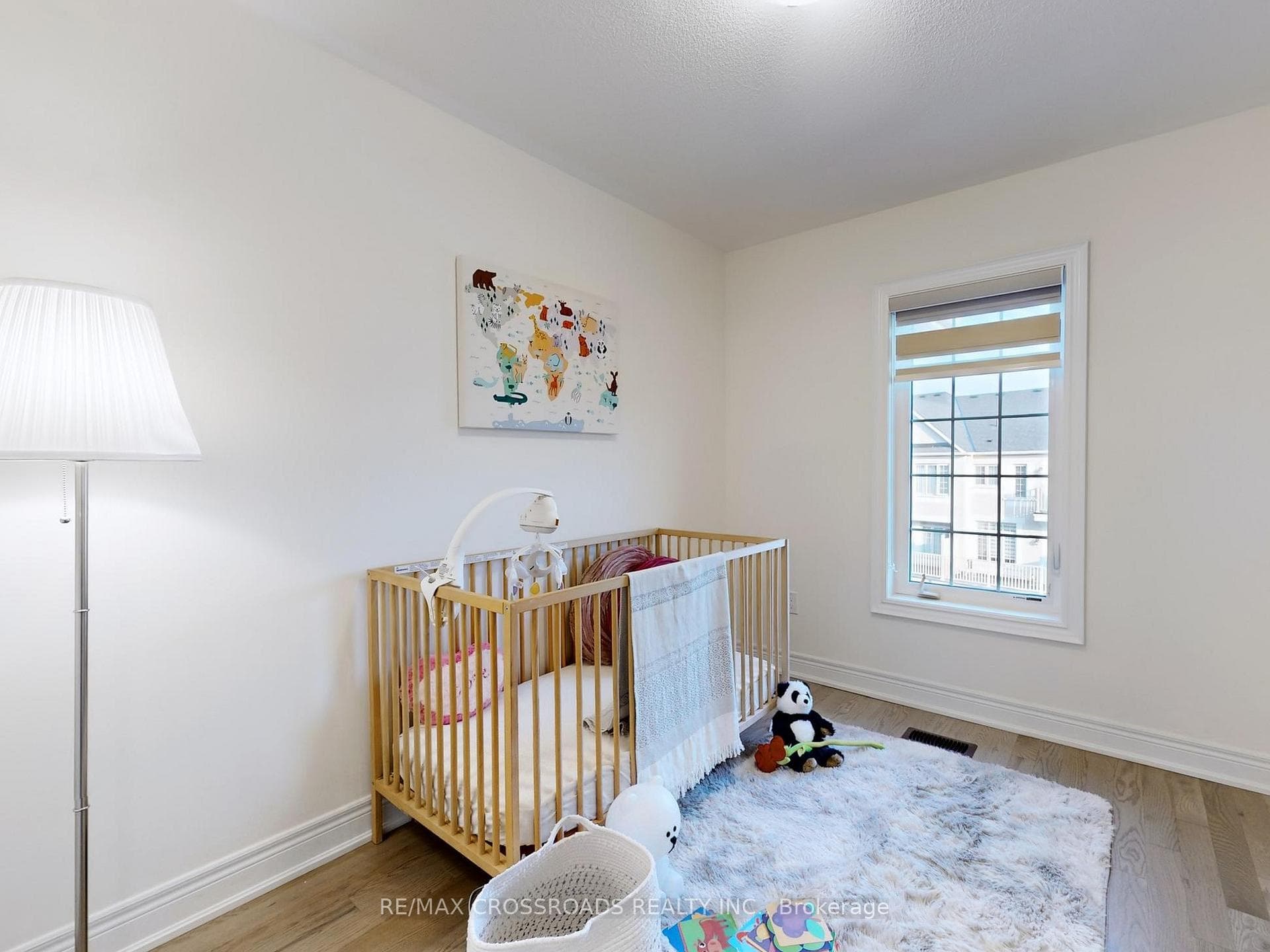 4 Phillipsen Way photo 14