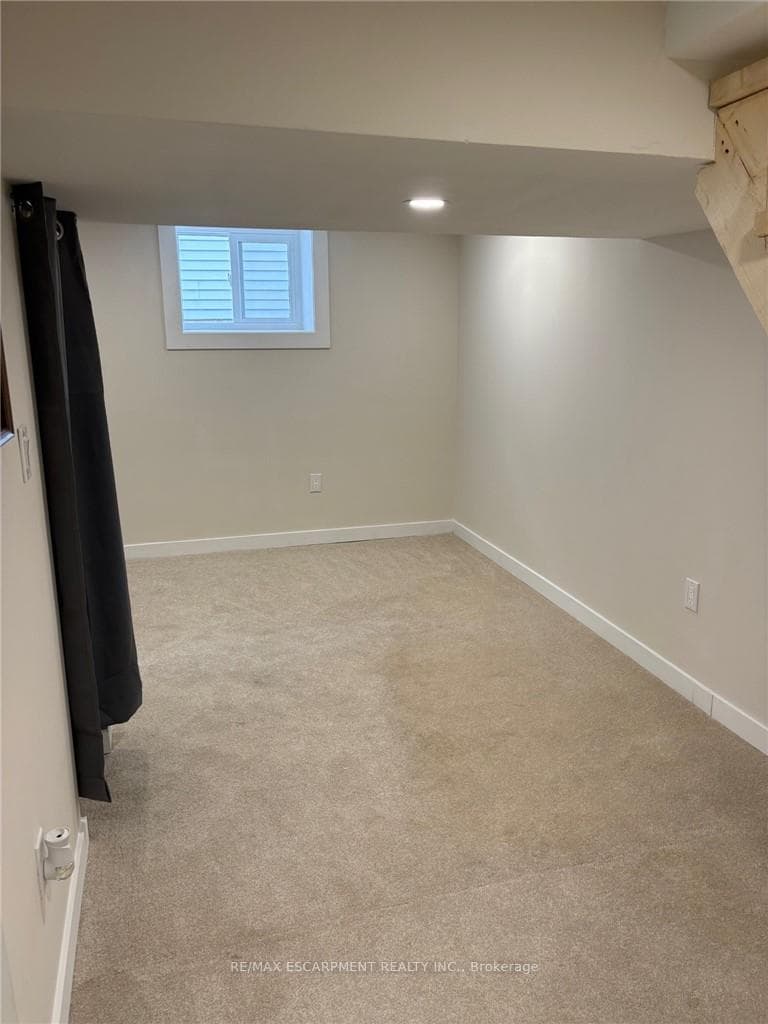 30 Eastchester Avenue photo 18