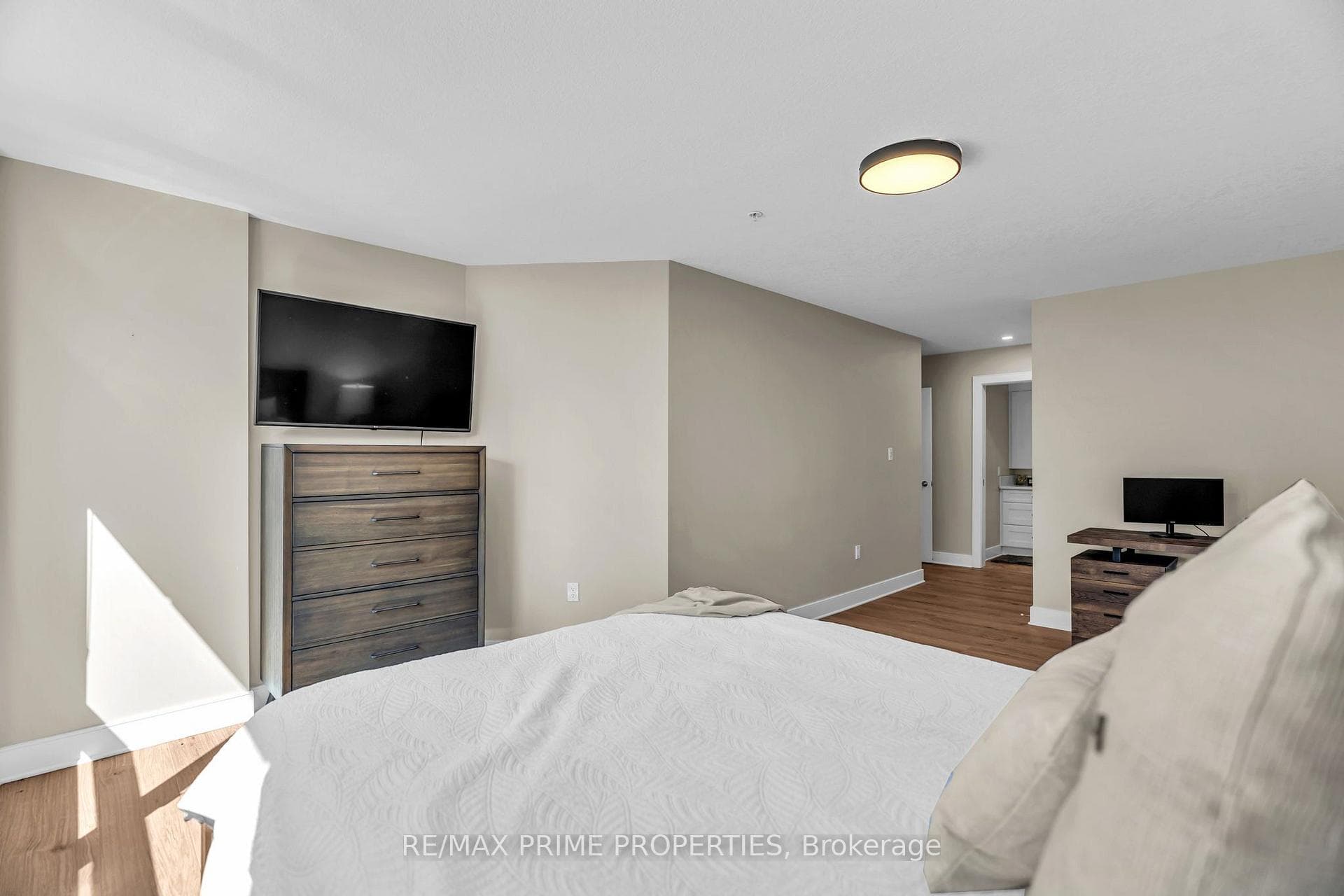 320 SUGARCREEK Trail Unit 110 photo 26