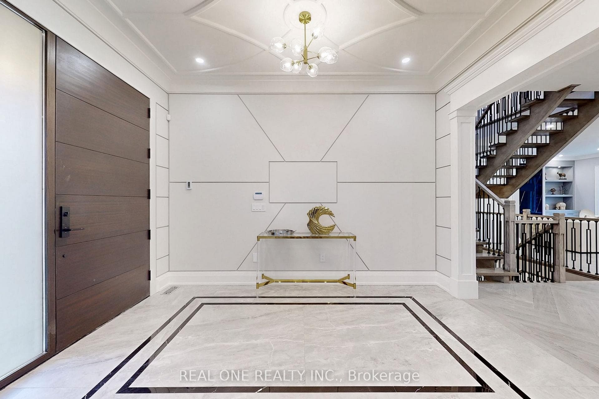 251 Calvert Road photo 18