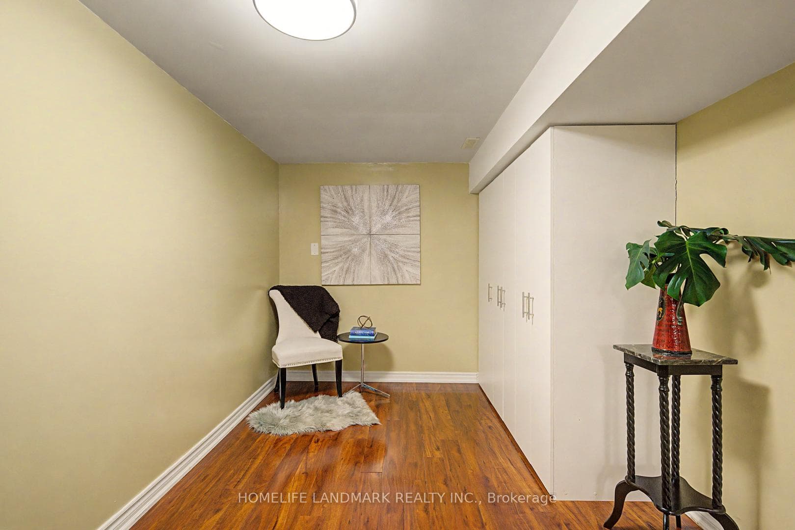 275 Goldenwood Road photo 14