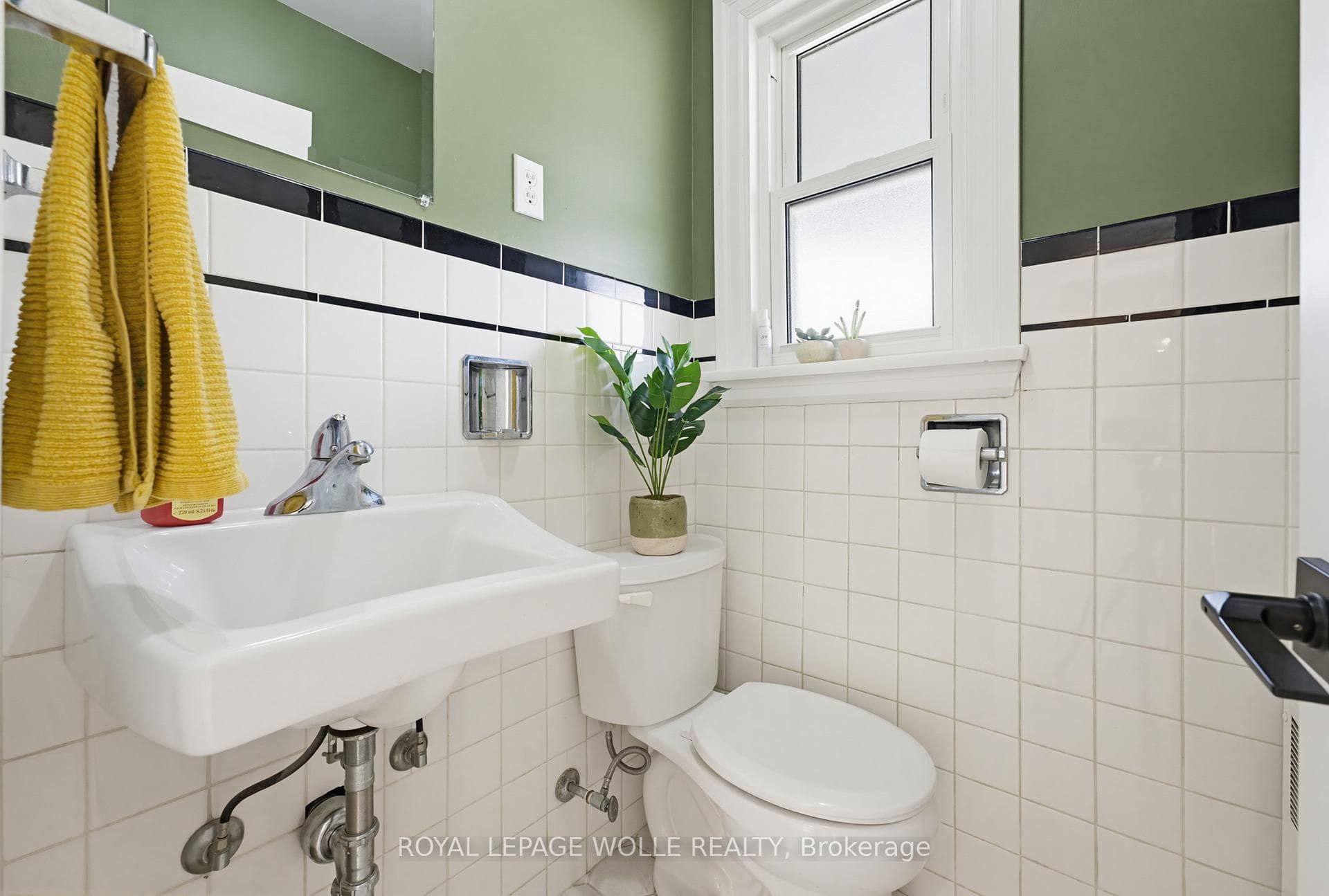 3623 Nafziger Road photo 32