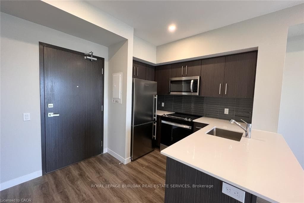 15 Queen Street Unit 2113 photo 6