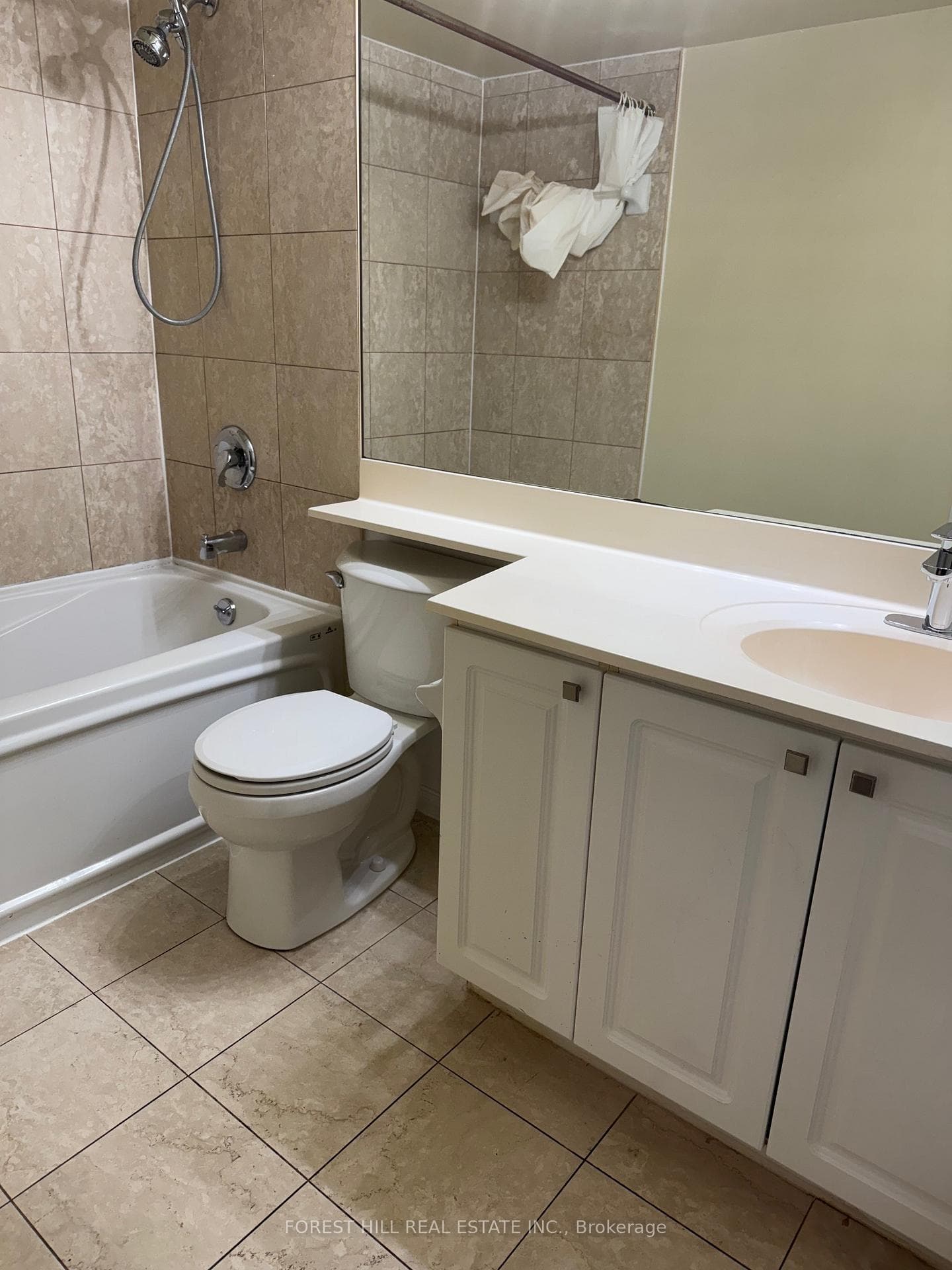 909 Bay Street Unit 712 photo 17