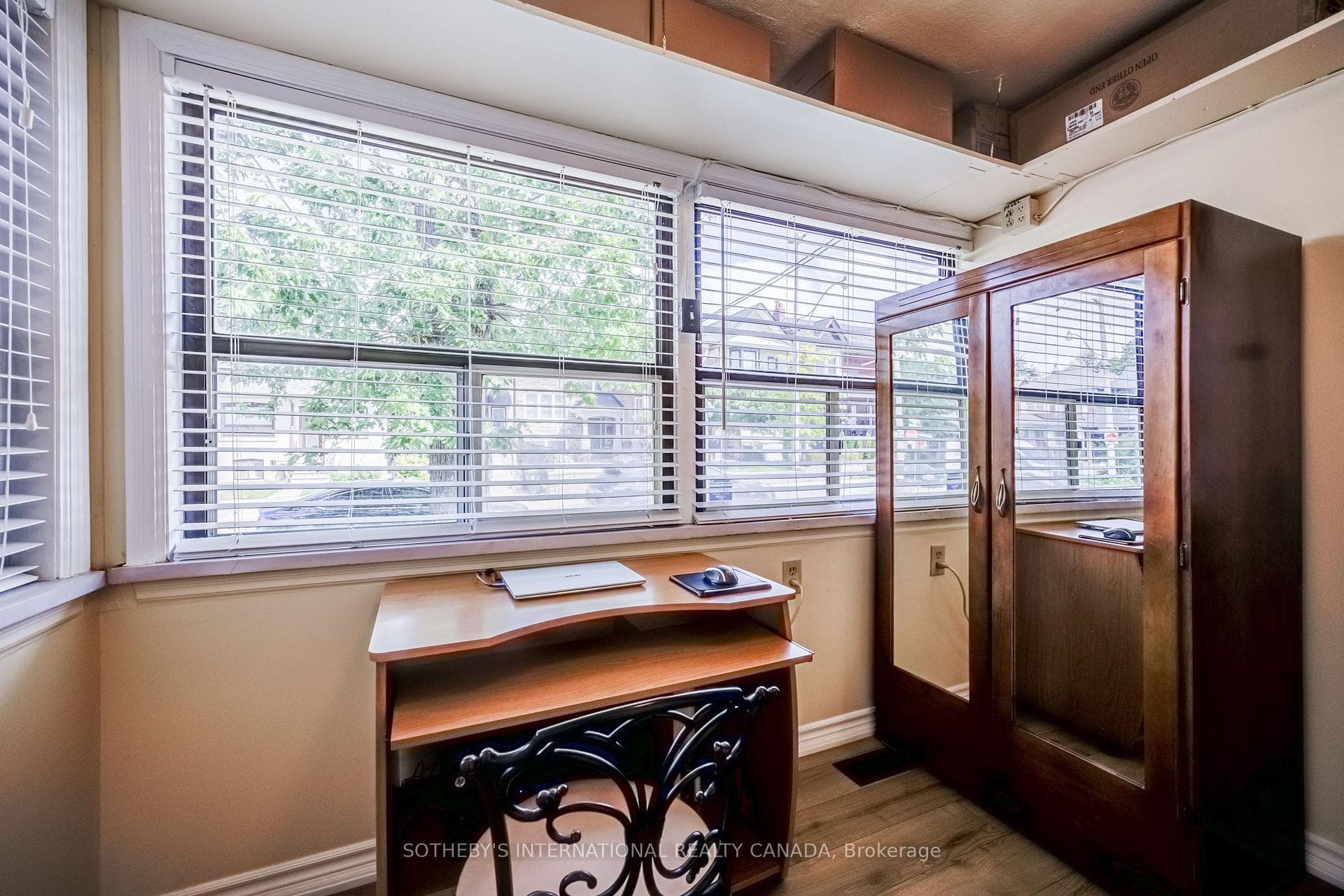 157 Ascot Avenue photo 5