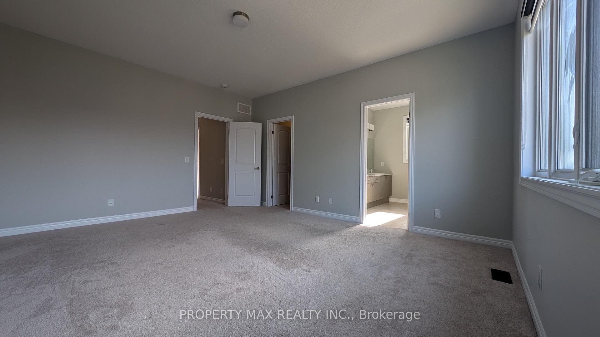 393 BUSATO Drive photo 16