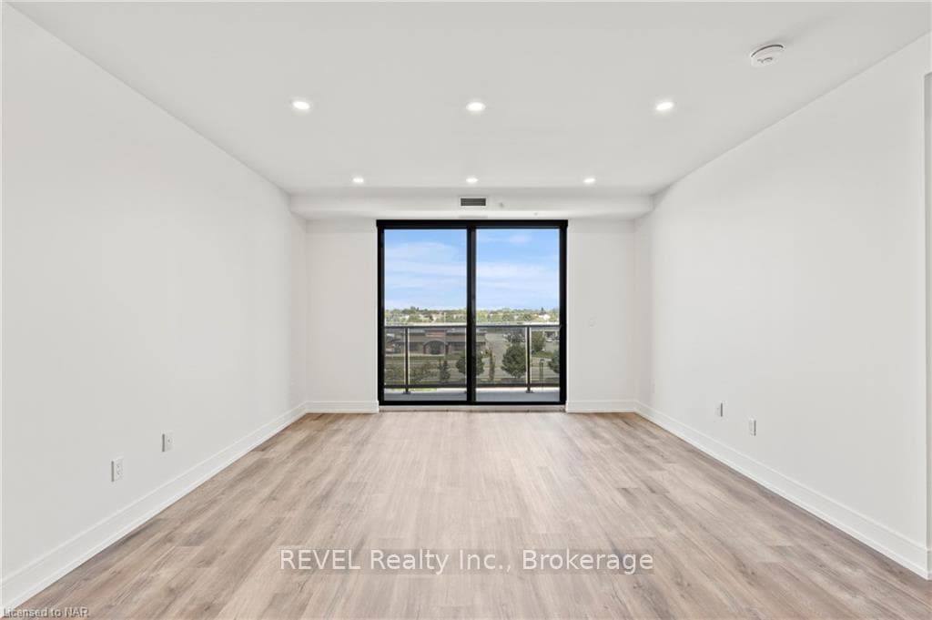 300 FOURTH Avenue Unit 401 photo 9