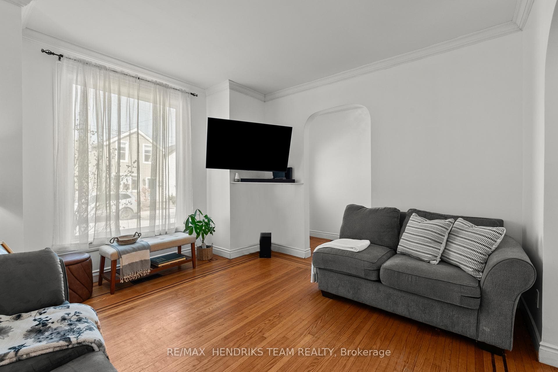 192 Wood Street photo 7