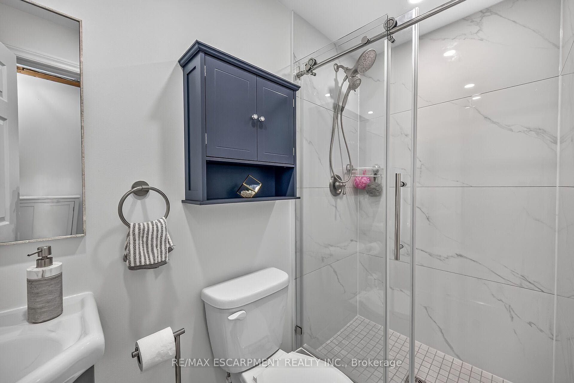 1328 Upper Sherman Avenue Unit 17 photo 44