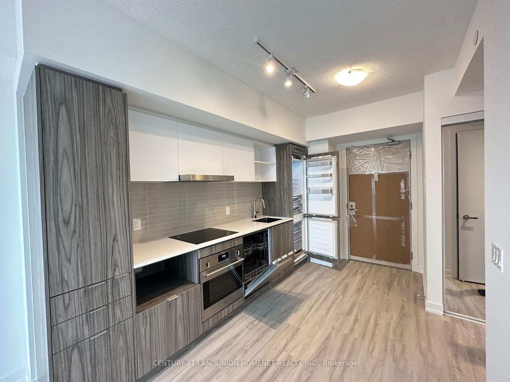 55 Cooper Street Unit 2706 photo 2