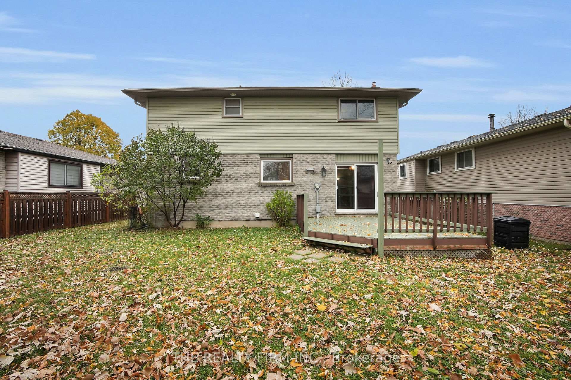 35 Rostherne Crescent photo 2