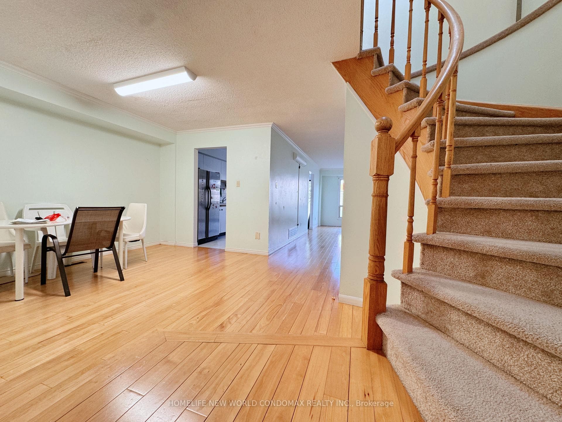 97 BELLROCK Drive photo 3