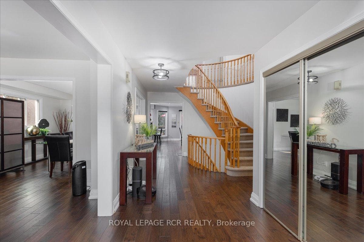 8 Hiram Road photo 4