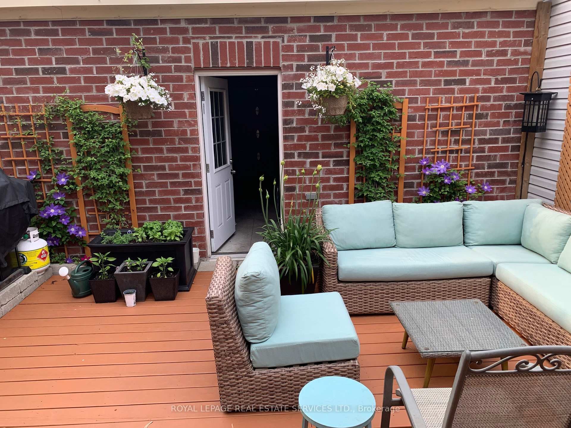 148 Wallace Avenue photo 47
