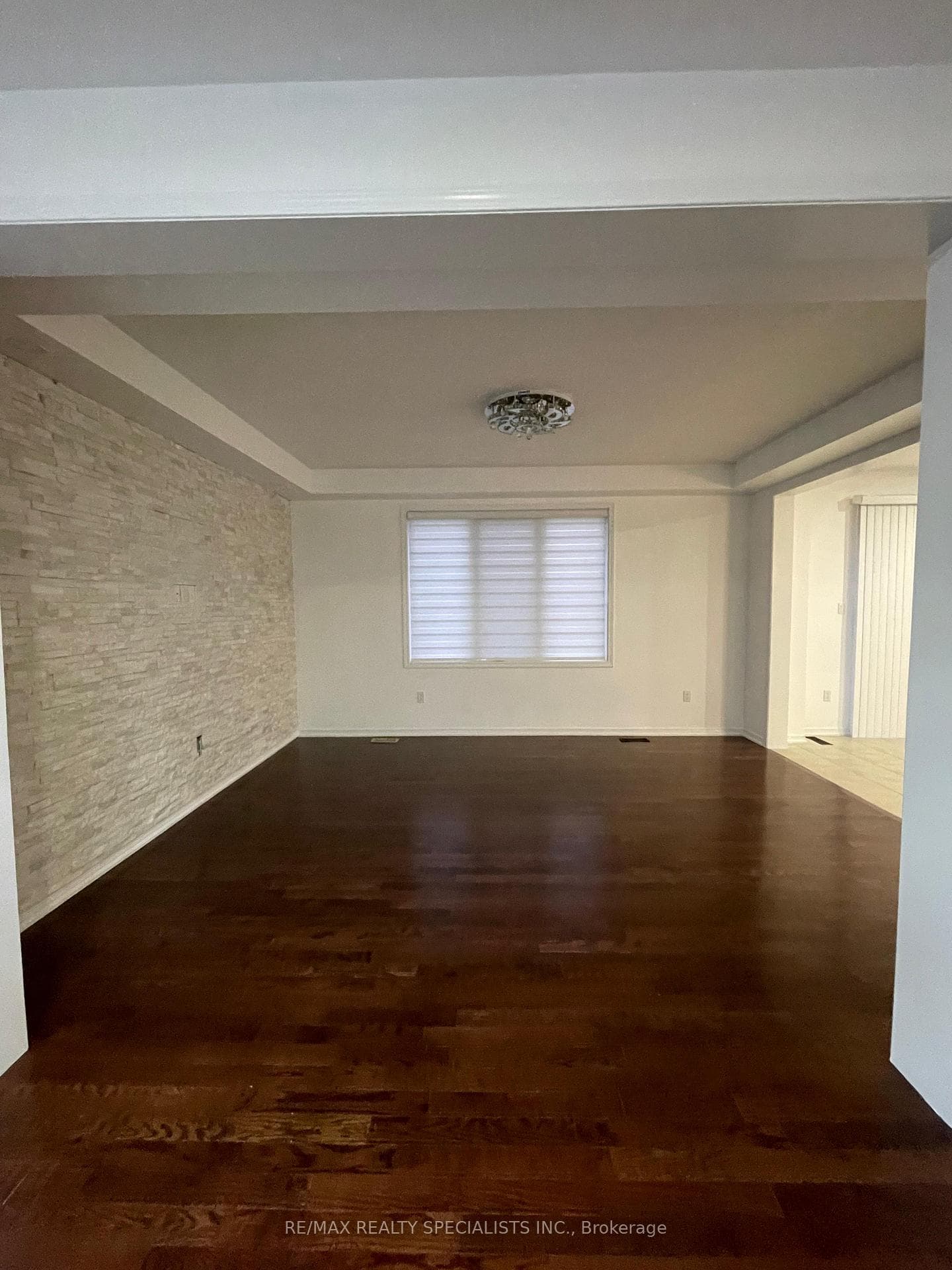 243 Seabrook Drive photo 15