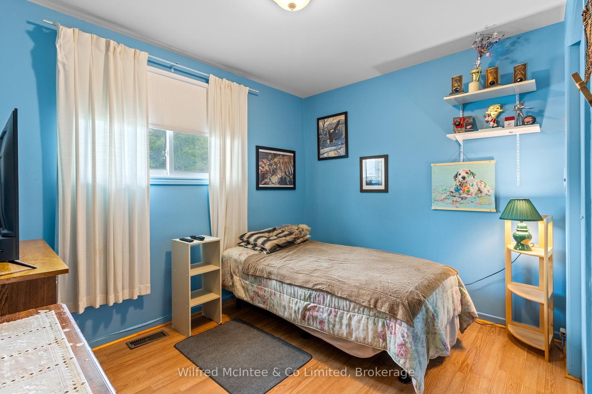 455 Bruce Street photo 30